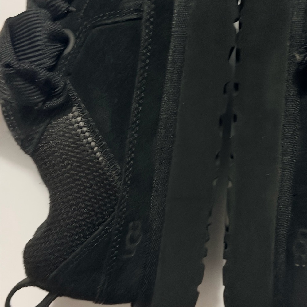 Women’s Black Suede Casual Sneakers - Picture 8 of 11